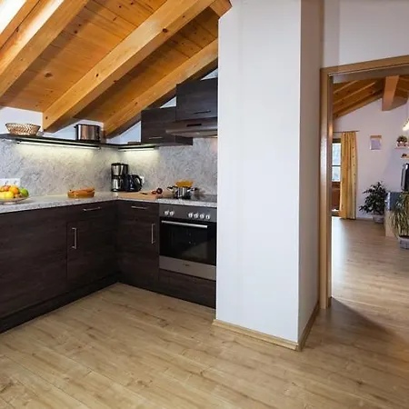 Haus Am Bergbach Апартаменты *